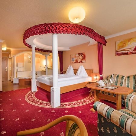 Hotel Winzer Wellness & Kuscheln แซงต์ท กิอร์เกน อิม อัทเทอร์เกา ภายนอก รูปภาพ