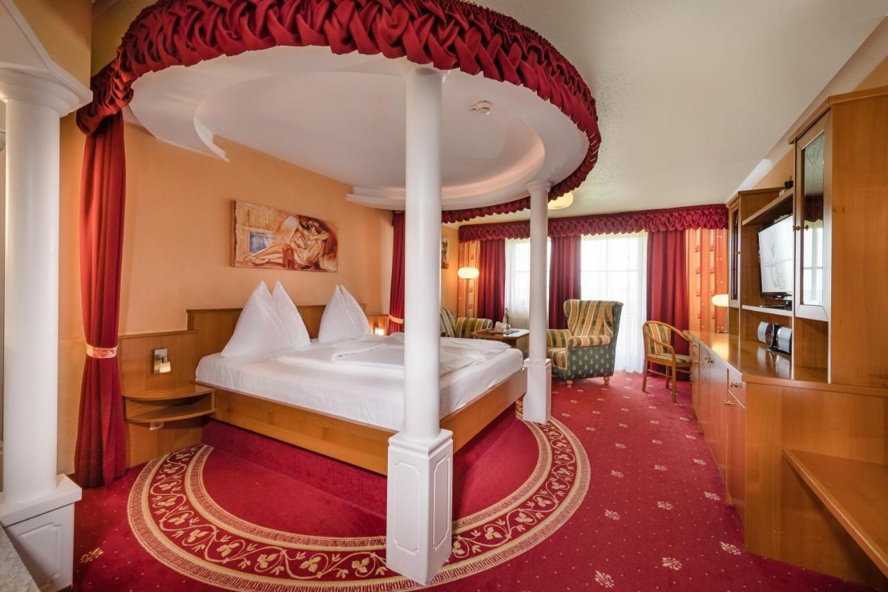 Hotel Winzer Wellness & Kuscheln แซงต์ท กิอร์เกน อิม อัทเทอร์เกา ภายนอก รูปภาพ