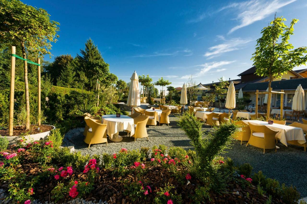 Hotel Winzer Wellness & Kuscheln แซงต์ท กิอร์เกน อิม อัทเทอร์เกา ภายนอก รูปภาพ