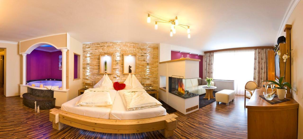 Hotel Winzer Wellness & Kuscheln แซงต์ท กิอร์เกน อิม อัทเทอร์เกา ภายนอก รูปภาพ