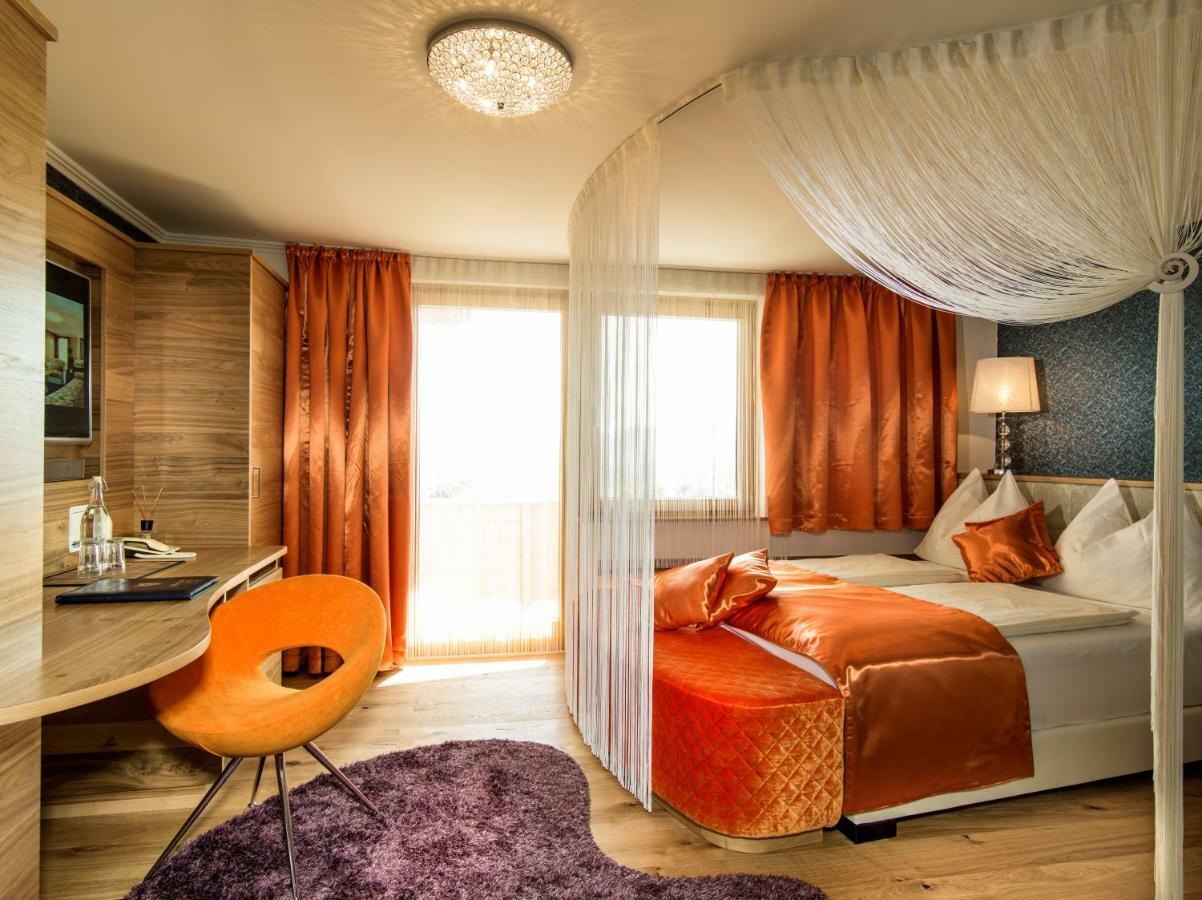 Hotel Winzer Wellness & Kuscheln แซงต์ท กิอร์เกน อิม อัทเทอร์เกา ภายนอก รูปภาพ