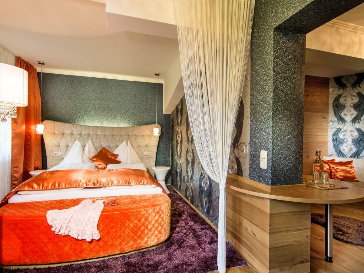 Hotel Winzer Wellness & Kuscheln แซงต์ท กิอร์เกน อิม อัทเทอร์เกา ภายนอก รูปภาพ