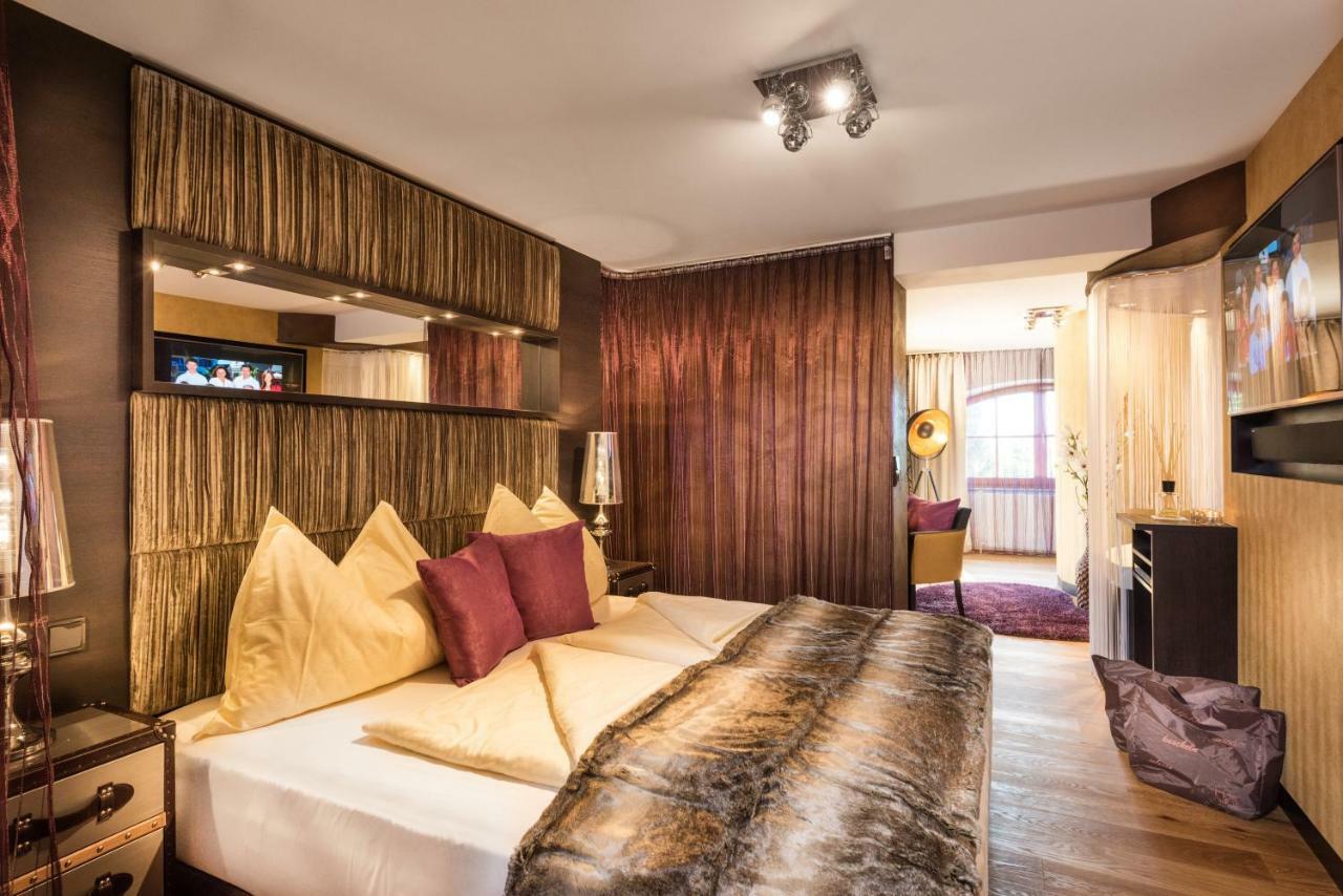 Hotel Winzer Wellness & Kuscheln แซงต์ท กิอร์เกน อิม อัทเทอร์เกา ภายนอก รูปภาพ