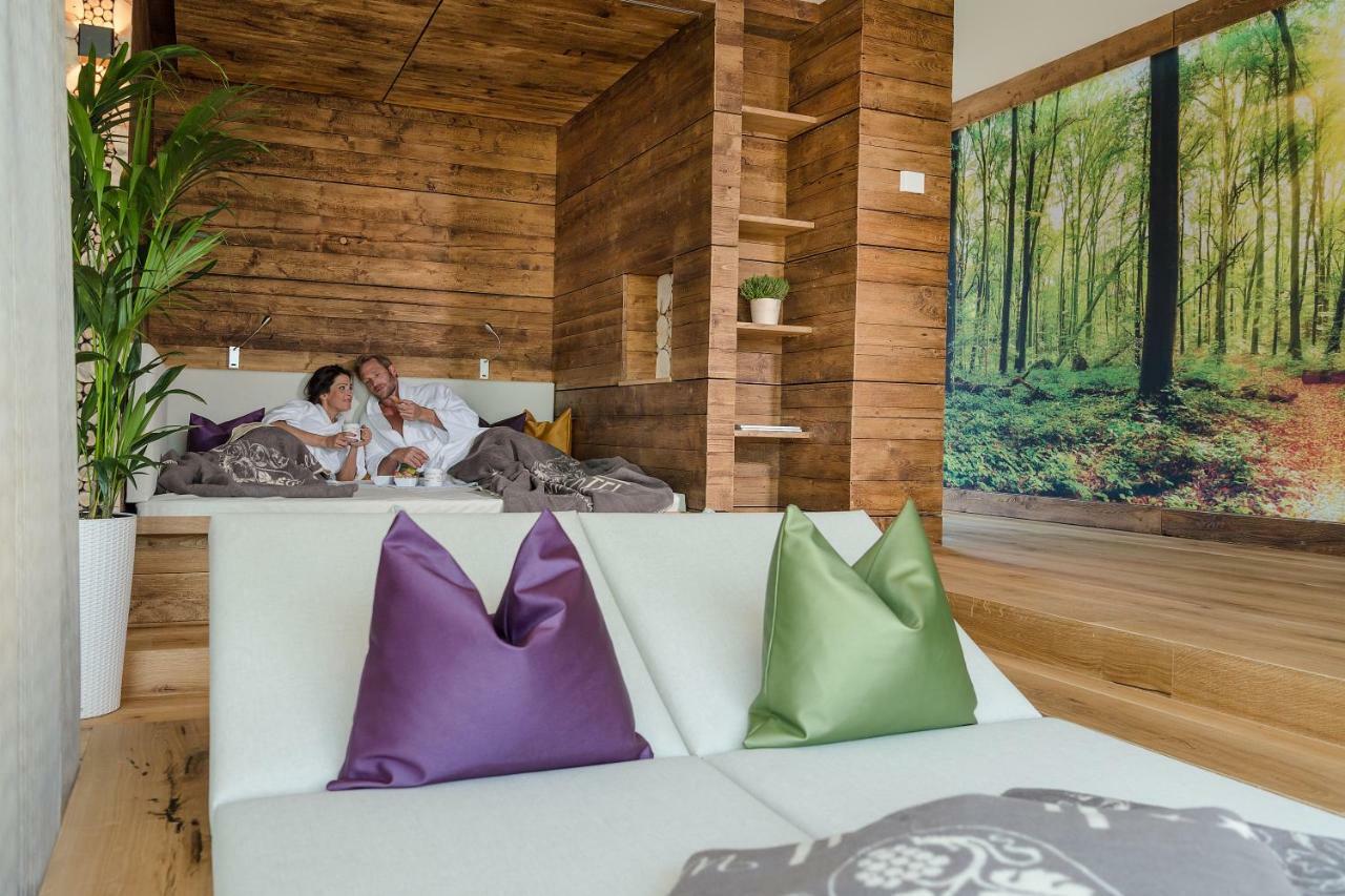 Hotel Winzer Wellness & Kuscheln แซงต์ท กิอร์เกน อิม อัทเทอร์เกา ภายนอก รูปภาพ